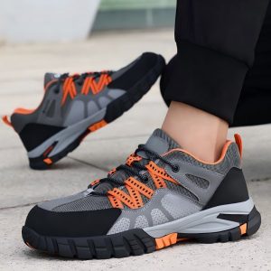 Breathable mesh upper of JS‑Y2001 anti‑static safety shoes, lightweight and comfortable