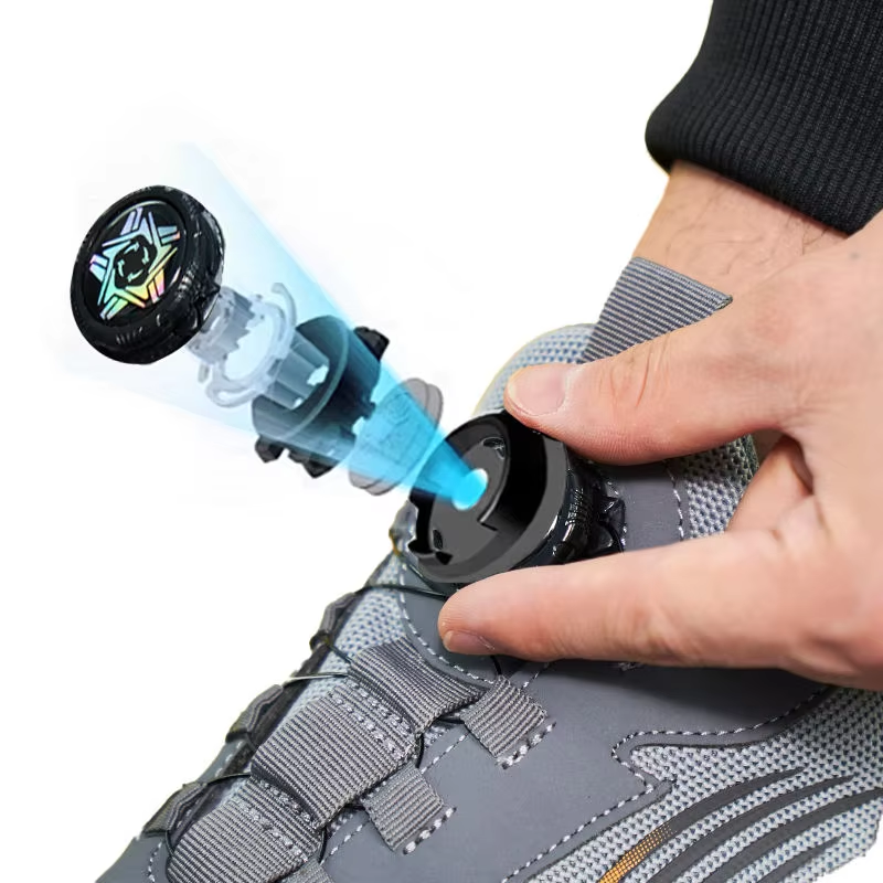 One-click rotary quick-release buckle closure detail of JS-Y2007 fly knit industrial safety shoes
